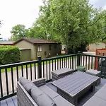 Elton's Escape Hébergement de vacances Windermere